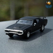 Load image into Gallery viewer, 1971 Plymouth GTX Diecast Car