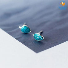Load image into Gallery viewer, Leaf Shaped Ear Studs