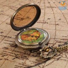 Load image into Gallery viewer, Vintage Traveller's Pocket Watch