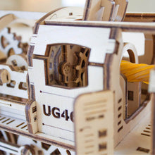 Load image into Gallery viewer, Ugears Train Mechanoid Puzzle