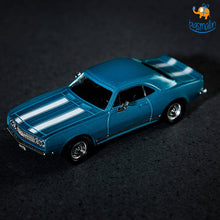 Load image into Gallery viewer, Chevrolet Camaro Z-28 Diecast Car
