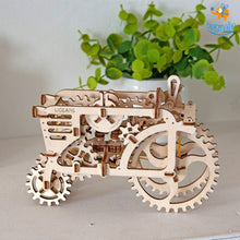 Load image into Gallery viewer, Ugears Tractor Mechanical Model
