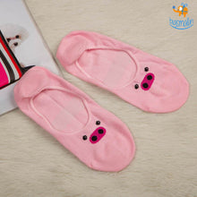 Load image into Gallery viewer, Piggy Boat Socks
